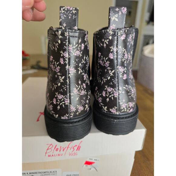 Blowfish Malibu kids' ankle boots with a pink floral print Faux Leather Sz 13 - Picture 4 of 7